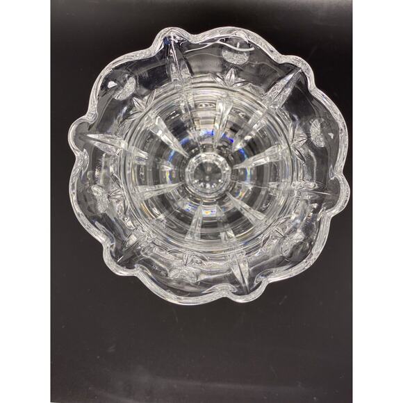 Heavy Clear Deep Cut Glass Pedestal Vase Thumbprint wheat ribbed 7 1/2"x 4 1/2" - Picture 8 of 8